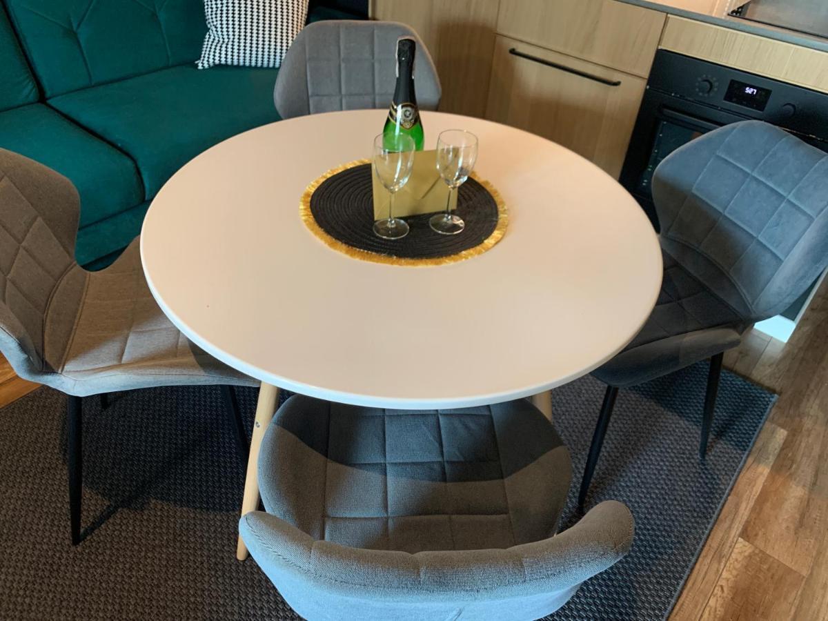24 Premium Apartment