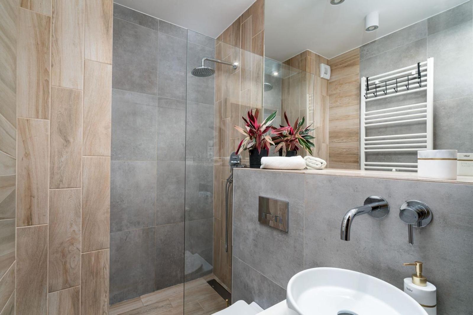 24 Premium * Wroclaw