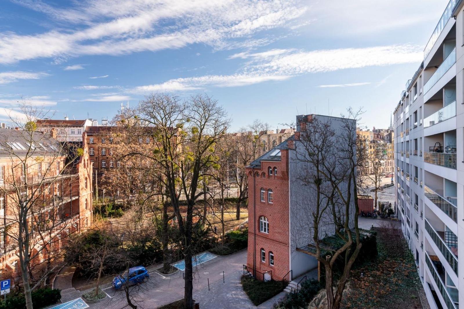24 Premium Apartment